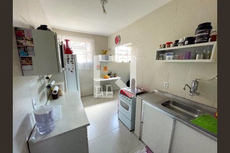 Cozinha de apartamento à venda com 3 quartos, 63m² em Santa Cruz Industrial, Contagem