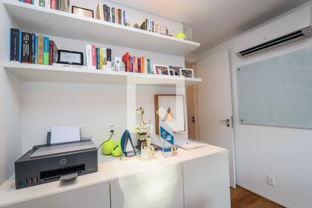 Apartamento à venda com 175m², 3 quartos e 3 vagas Apartamento à venda com 175m², 3 quartos e 3 vagasSuite 2