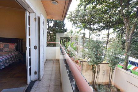 Casa à venda com 670m², 8 quartos e 8 vagasSuite master/ varanda