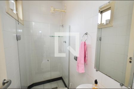 Casa à venda com 670m², 8 quartos e 8 vagasBanheiro serviço