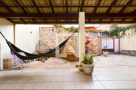 Casa à venda com 670m², 8 quartos e 8 vagasVaranda