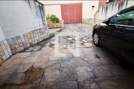 Casa à venda com 670m², 8 quartos e 8 vagasGaragem/ casa1