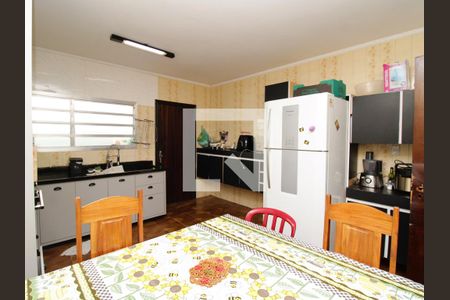 Casa à venda com 300m², 6 quartos e 7 vagasCozinha