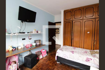 Quarto 1 de casa à venda com 6 quartos, 300m² em Vila Paiva, São Paulo