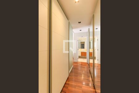 Apartamento à venda com 467m², 3 quartos e 4 vagasCloset da Suíte 3