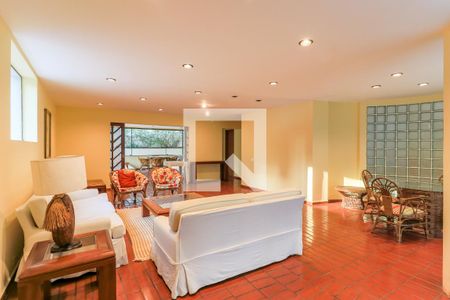 Apartamento à venda com 467m², 3 quartos e 4 vagasÁrea comum - Salão de festas