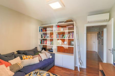 Apartamento à venda com 467m², 3 quartos e 4 vagasSala de TV