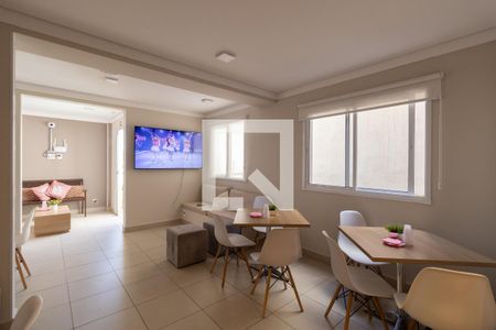 Apartamento para alugar com 32m², 2 quartos e sem vaga Apartamento para alugar com 32m², 2 quartos e sem vagaÁrea Comum - Salão de Festas