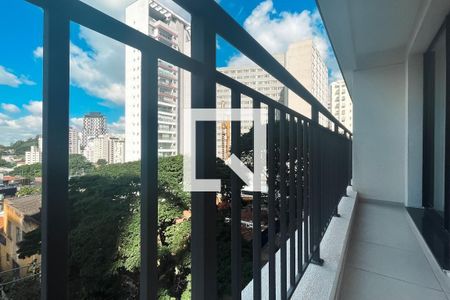 Apartamento à venda com 29m², 1 quarto e sem vagaVaranda