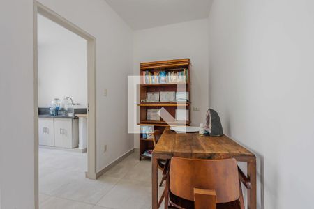 Casa à venda com 300m², 4 quartos e 6 vagasEdícula/Sala 2