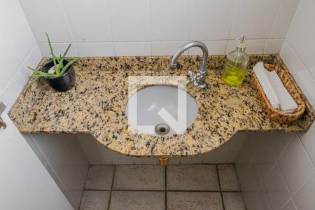 Casa à venda com 300m², 4 quartos e 6 vagasLavabo