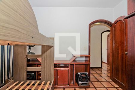 Casa à venda com 350m², 4 quartos e 4 vagas Casa à venda com 350m², 4 quartos e 4 vagasQuarto 2