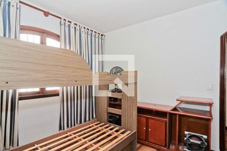 Casa à venda com 350m², 4 quartos e 4 vagas Casa à venda com 350m², 4 quartos e 4 vagasQuarto 2