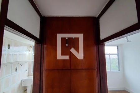 armario corredor de apartamento à venda com 1 quarto, 35m² em Taquara, Rio de Janeiro