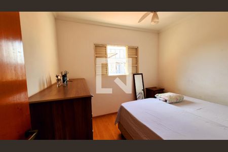 Casa à venda com 135m², 2 quartos e 4 vagas Casa à venda com 135m², 2 quartos e 4 vagasQuarto 2