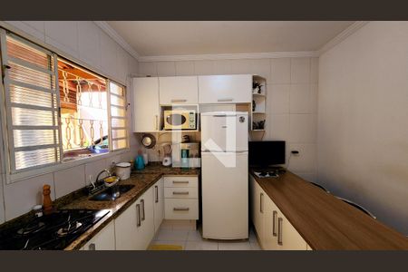 Casa à venda com 135m², 2 quartos e 4 vagas Casa à venda com 135m², 2 quartos e 4 vagasCozinha