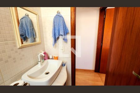 Casa à venda com 135m², 2 quartos e 4 vagas Casa à venda com 135m², 2 quartos e 4 vagasBanheiro 2