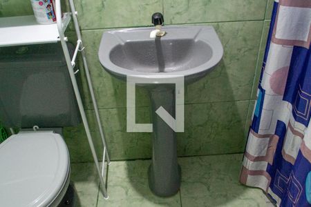 Casa à venda com 80m², 1 quarto e sem vaga Casa à venda com 80m², 1 quarto e sem vagaBanheiro