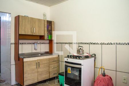 Cozinha de casa para alugar com 1 quarto, 80m² em Vila Nova, Porto Alegre