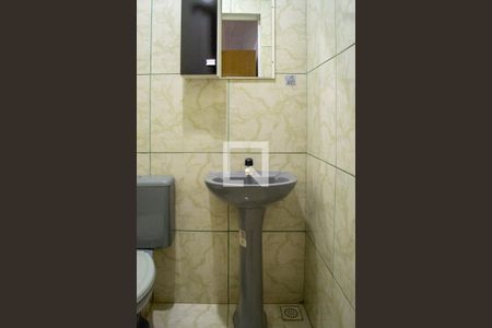 Banheiro Quarto de casa para alugar com 1 quarto, 80m² em Vila Nova, Porto Alegre