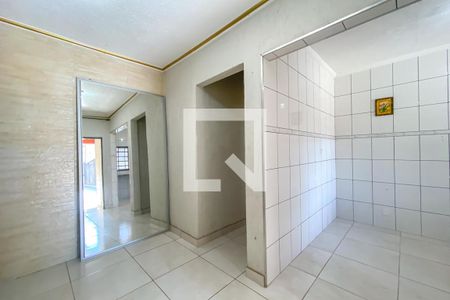 Casa à venda com 208m², 2 quartos e 4 vagas Casa à venda com 208m², 2 quartos e 4 vagasSala Edícula
