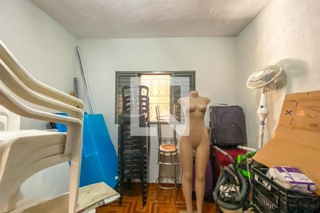 Casa à venda com 208m², 2 quartos e 4 vagas Casa à venda com 208m², 2 quartos e 4 vagasQuarto Edícula