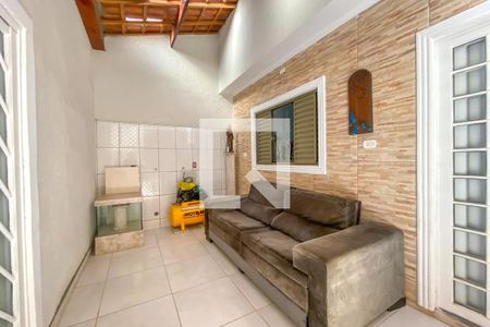 Casa à venda com 208m², 2 quartos e 4 vagas Casa à venda com 208m², 2 quartos e 4 vagasÁrea de Serviço