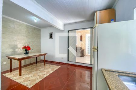 Casa à venda com 208m², 2 quartos e 4 vagas Casa à venda com 208m², 2 quartos e 4 vagasCozinha