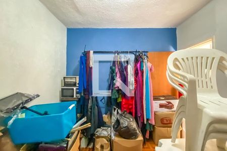 Casa à venda com 208m², 2 quartos e 4 vagas Casa à venda com 208m², 2 quartos e 4 vagasQuarto Edícula