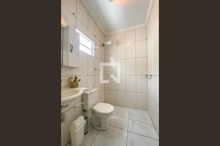 Casa à venda com 208m², 2 quartos e 4 vagas Casa à venda com 208m², 2 quartos e 4 vagasBanheiro