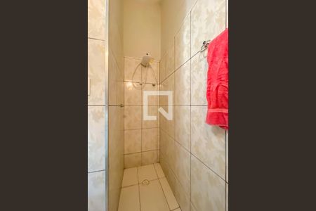 Casa à venda com 208m², 2 quartos e 4 vagas Casa à venda com 208m², 2 quartos e 4 vagasBanheiro Edícula