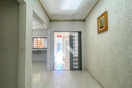 Casa à venda com 208m², 2 quartos e 4 vagas Casa à venda com 208m², 2 quartos e 4 vagasSala Edícula