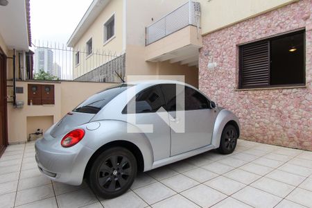 Casa à venda com 200m², 2 quartos e 2 vagas Casa à venda com 200m², 2 quartos e 2 vagasÁrea comum