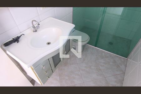Casa à venda com 200m², 2 quartos e 2 vagas Casa à venda com 200m², 2 quartos e 2 vagasBanheiro 2