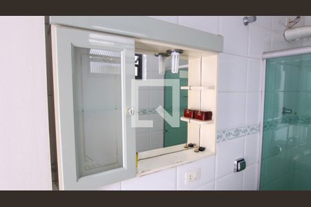 Casa à venda com 200m², 2 quartos e 2 vagas Casa à venda com 200m², 2 quartos e 2 vagasBanheiro 2