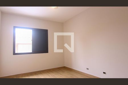 Casa à venda com 200m², 2 quartos e 2 vagas Casa à venda com 200m², 2 quartos e 2 vagasQuarto