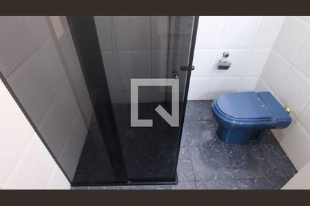 Casa à venda com 200m², 2 quartos e 2 vagas Casa à venda com 200m², 2 quartos e 2 vagasBanheiro