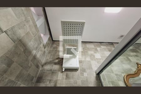 Apartamento para alugar com 213m², 5 quartos e 2 vagasBanheiro social