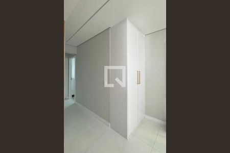 Apartamento à venda com 87m², 2 quartos e 2 vagasCorredor