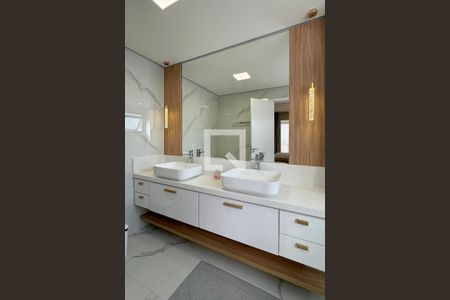 Apartamento à venda com 87m², 2 quartos e 2 vagasBanheiro da Suíte 1