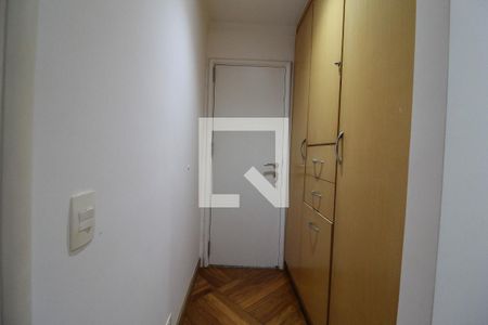 Apartamento à venda com 234m², 5 quartos e 4 vagasCorredor