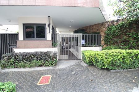 Apartamento à venda com 234m², 5 quartos e 4 vagasPlaca