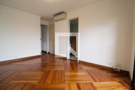 Apartamento à venda com 234m², 5 quartos e 4 vagasSuite 4