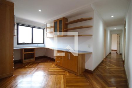 Apartamento à venda com 234m², 5 quartos e 4 vagasEscritório