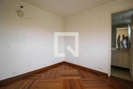 Apartamento à venda com 234m², 5 quartos e 4 vagasSuite 2