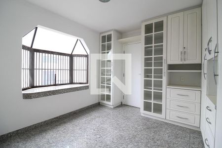 Apartamento à venda com 234m², 5 quartos e 4 vagasDespensa