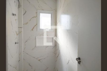 Apartamento à venda com 74m², 2 quartos e 2 vagasBanheiro da Suíte