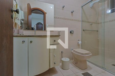 Casa à venda com 360m², 3 quartos e 3 vagasBanheiro da Suíte