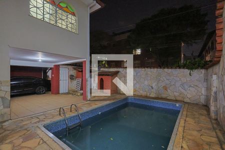 Casa à venda com 360m², 3 quartos e 3 vagasÁrea externa