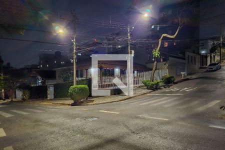 Casa à venda com 360m², 3 quartos e 3 vagasFachada